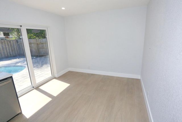 8120 SW 4th Court, North Lauderdale, FL 33068