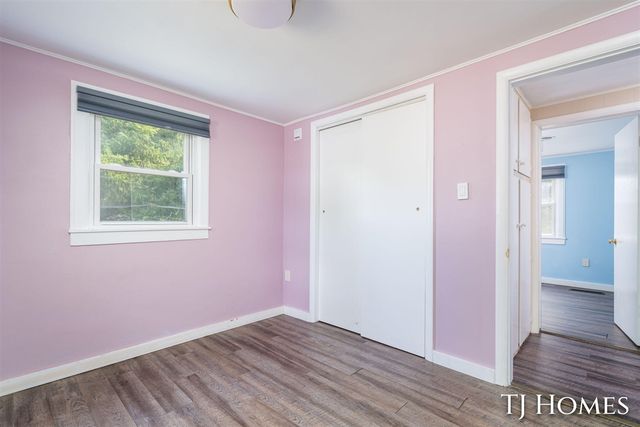 2215 Maguire Avenue, Grand Rapids, MI 49525