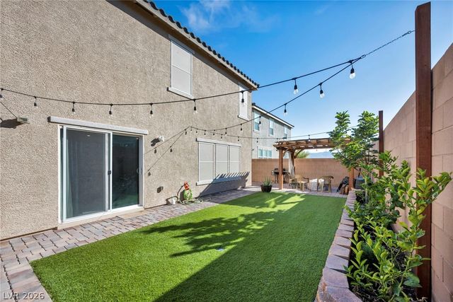 10283 Massachusetts Lane, Las Vegas, NV 89141