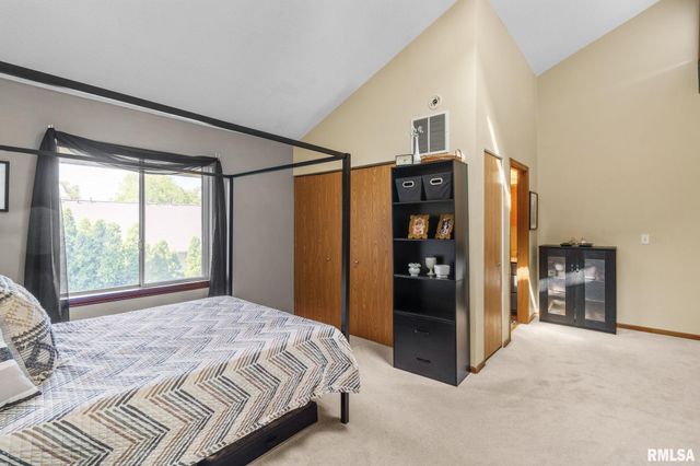 493 44TH Avenue Court, East Moline, IL 61244