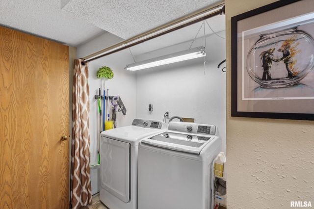 493 44TH Avenue Court, East Moline, IL 61244