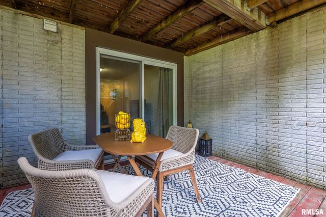 493 44TH Avenue Court, East Moline, IL 61244