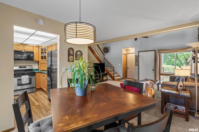 493 44TH Avenue Court, East Moline, IL 61244