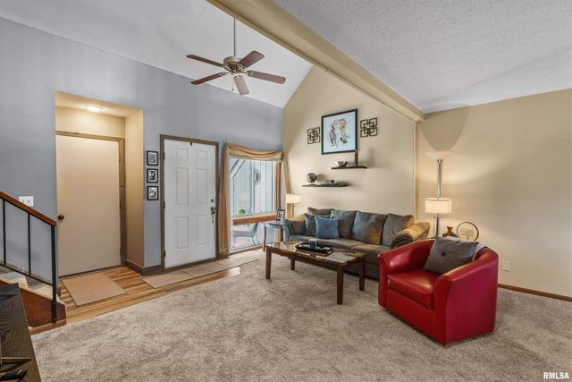 493 44TH Avenue Court, East Moline, IL 61244