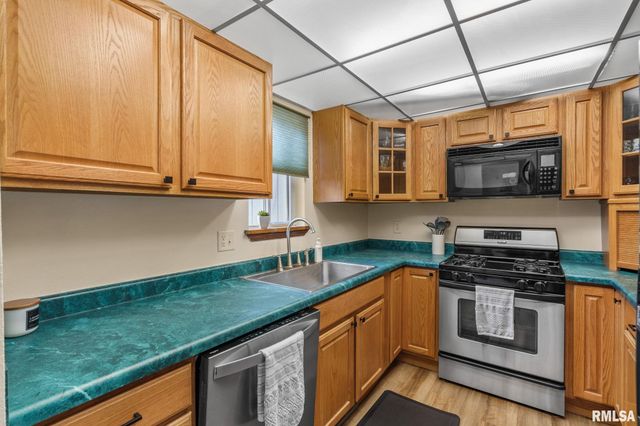 493 44TH Avenue Court, East Moline, IL 61244