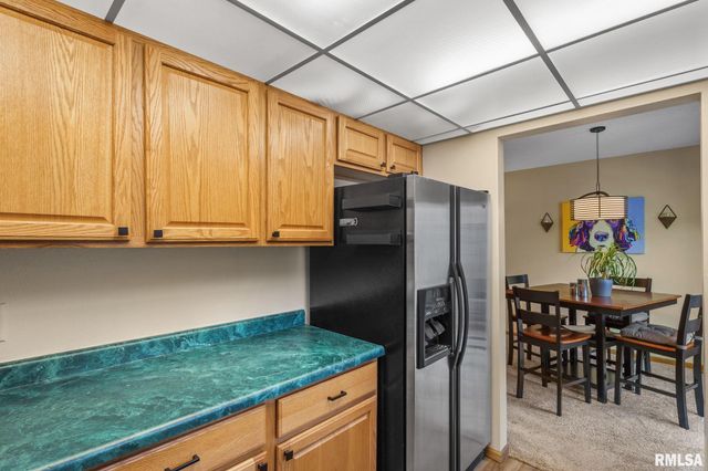 493 44TH Avenue Court, East Moline, IL 61244