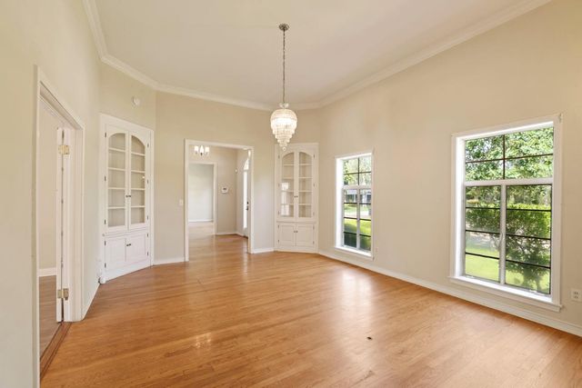 1162 Oxford Way, Stockton, CA 95204