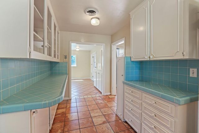 1162 Oxford Way, Stockton, CA 95204