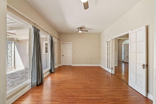 1162 Oxford Way, Stockton, CA 95204