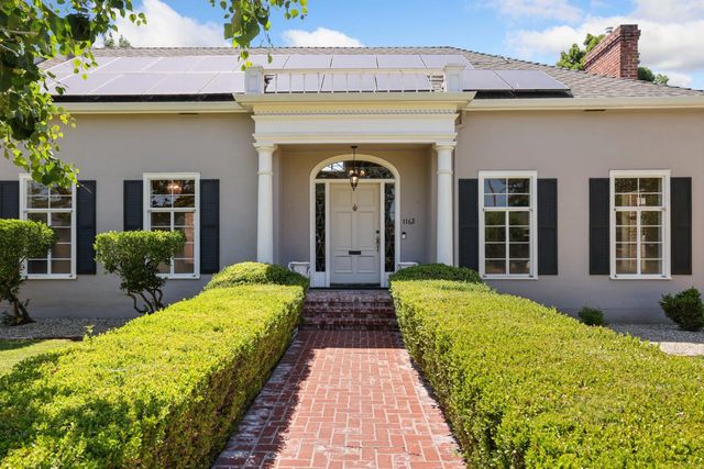 1162 Oxford Way, Stockton, CA 95204