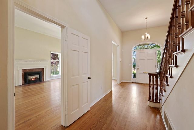 1162 Oxford Way, Stockton, CA 95204