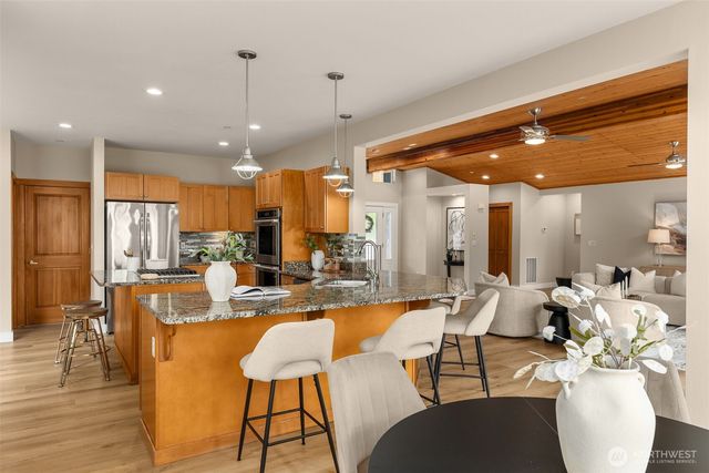 15110 SE 53rd Place, Bellevue, WA 98006
