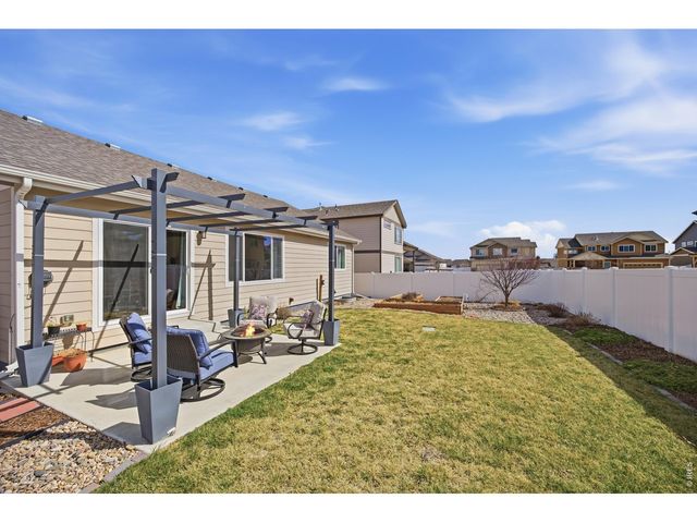 807 Saiga Dr, Windsor, CO 80550