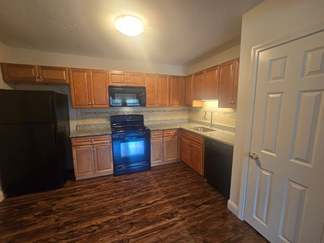 720 Main St 20, Weymouth, MA 02190