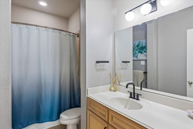 950 Henderson Street 1220, Fort Worth, TX 76102