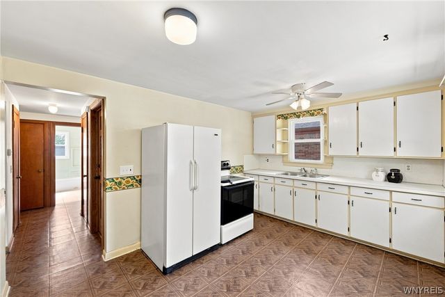 131 Chamberlin Drive, West Seneca, NY 14210