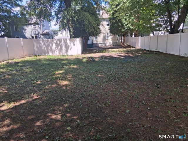 15 Simpson Street, Hartford, CT 06112
