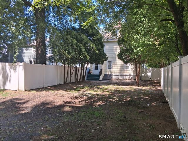 15 Simpson Street, Hartford, CT 06112