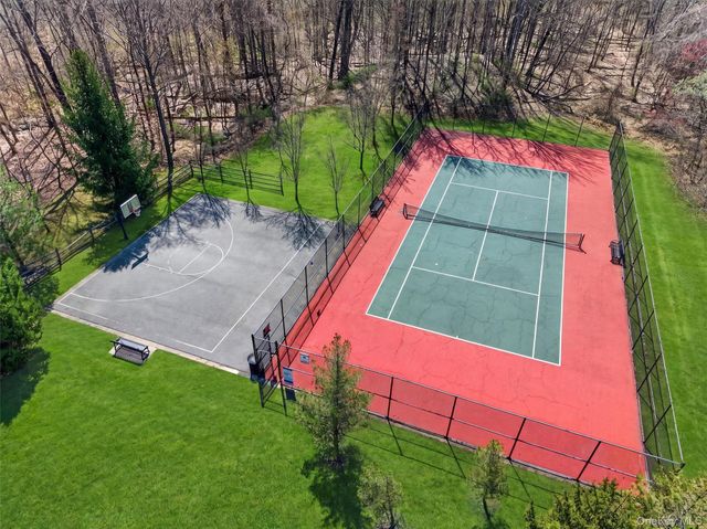 9 Cornwall Lane, Middletown, NY 10940