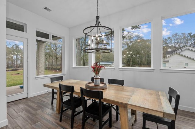 291 Vista Del Lago Drive, Huffman, TX 77336