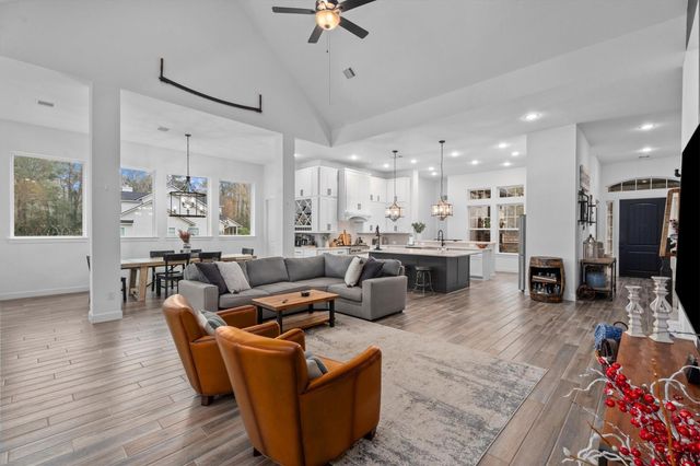 291 Vista Del Lago Drive, Huffman, TX 77336