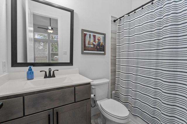 291 Vista Del Lago Drive, Huffman, TX 77336