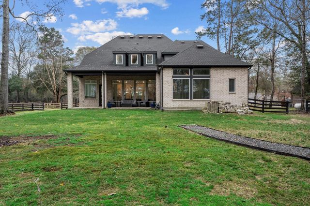 291 Vista Del Lago Drive, Huffman, TX 77336