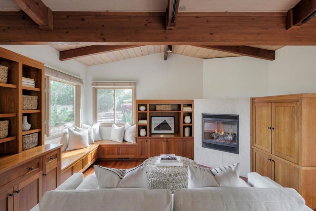 Image 12 of property listing at 888 Robb Road, Palo Alto, CA 94306