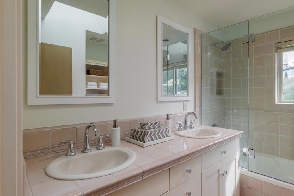 Image 19 of property listing at 888 Robb Road, Palo Alto, CA 94306