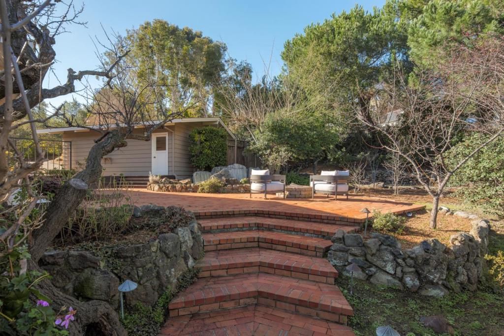 Image 24 of property listing at 888 Robb Road, Palo Alto, CA 94306