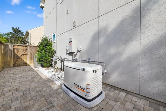 10514 Hess Lane, Houston, TX 77096