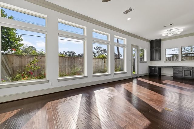 10514 Hess Lane, Houston, TX 77096