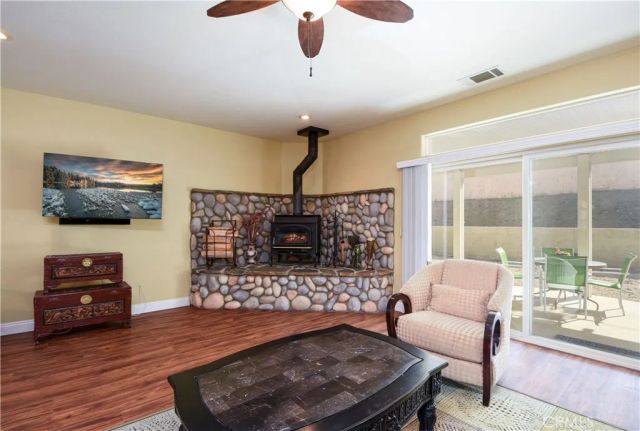 30938 Emperor, Canyon Lake, CA 92587