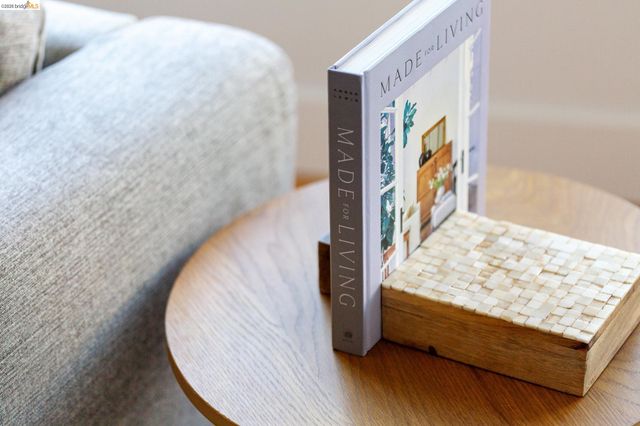 1755 Broadway 45, Oakland, CA 94612