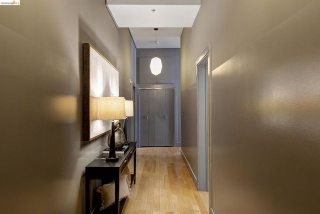 1755 Broadway 45, Oakland, CA 94612