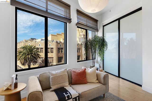 1755 Broadway 45, Oakland, CA 94612