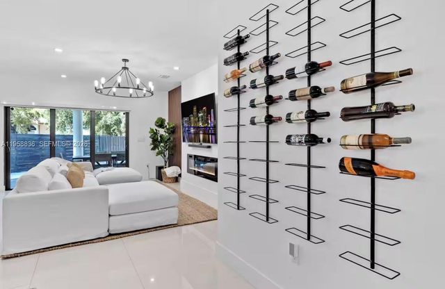 9958 SW 216th St 0, Cutler Bay, FL 33190