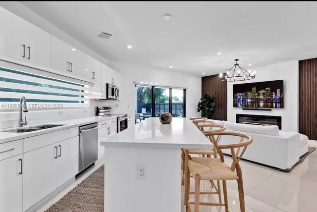 9958 SW 216th St 0, Cutler Bay, FL 33190