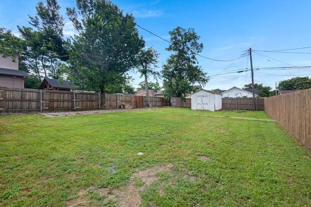 2808 Chenault Street, Fort Worth, TX 76111