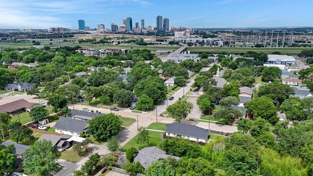 2808 Chenault Street, Fort Worth, TX 76111