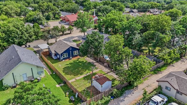 2808 Chenault Street, Fort Worth, TX 76111