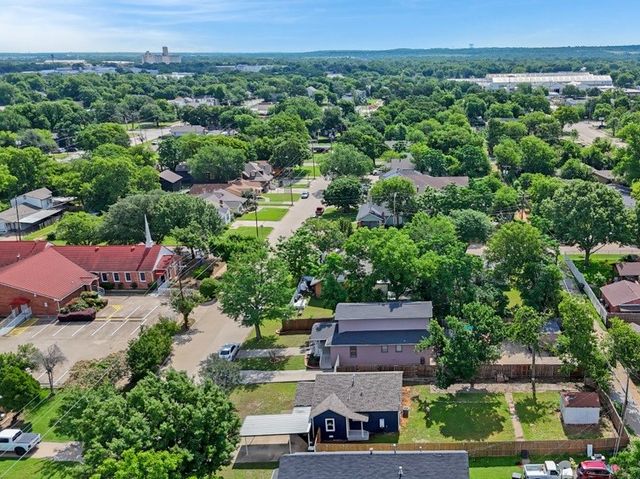 2808 Chenault Street, Fort Worth, TX 76111