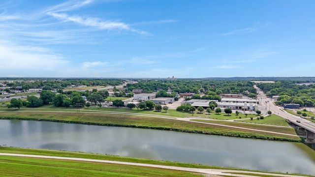 2808 Chenault Street, Fort Worth, TX 76111
