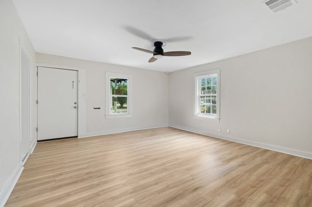 2808 Chenault Street, Fort Worth, TX 76111