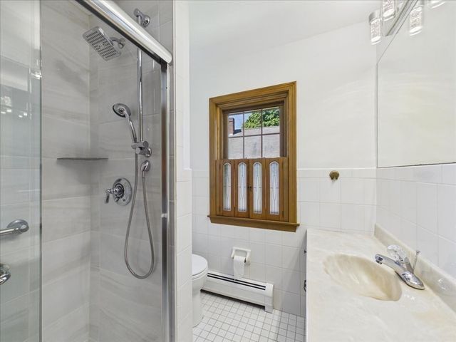 70 West St, Quincy, MA 02169