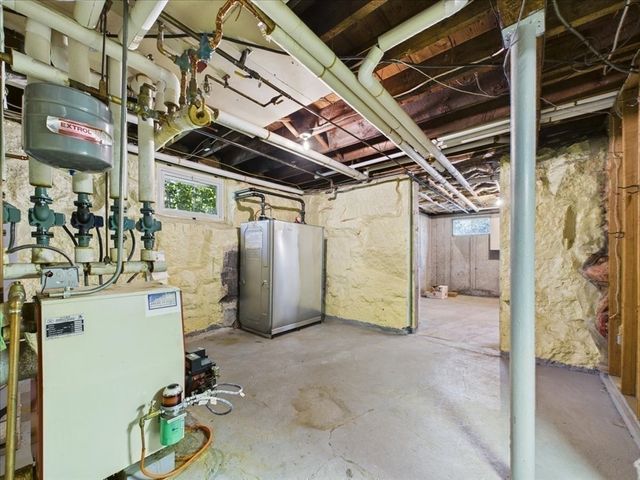 70 West St, Quincy, MA 02169