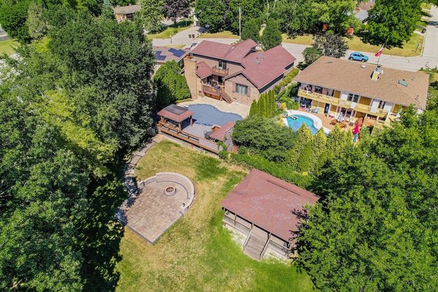 305 N Dale Avenue, Mchenry, IL 60050