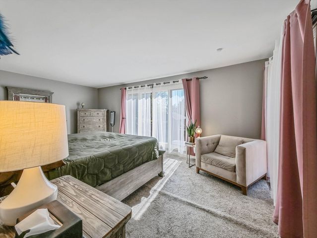305 N Dale Avenue, Mchenry, IL 60050