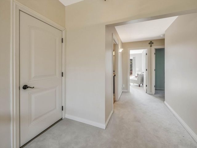 305 N Dale Avenue, Mchenry, IL 60050
