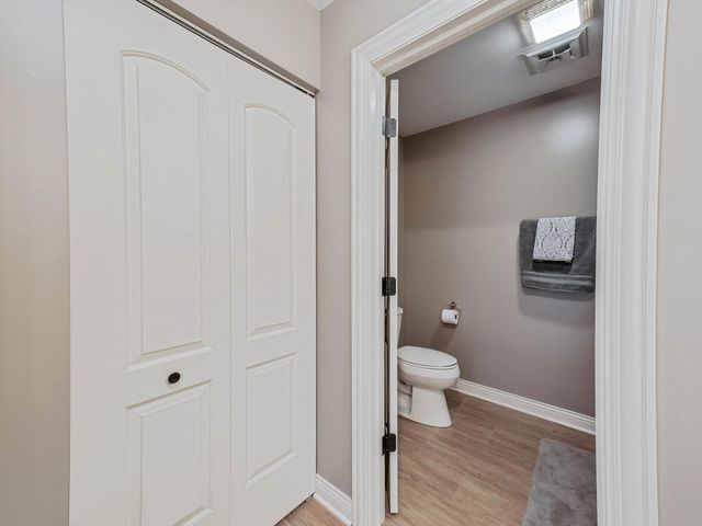 305 N Dale Avenue, Mchenry, IL 60050